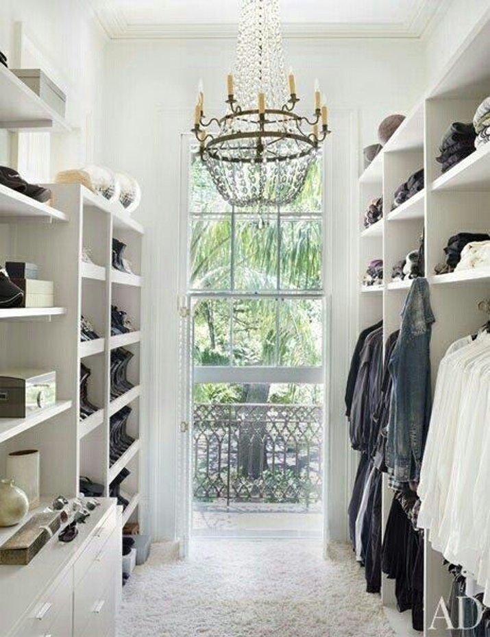 Walk_in_closet-dressing_room-dream_closets-inspiration-decoration-fashion_bloggers-mesvoyagesaparis (35)